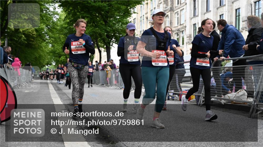 14.06.2026 - REWE Women's Run J. Mangold http://msf.ph/oto/9759861 14.06.2026 11:02:27 Ziel 5243, 5260, 5372, 5373, 5428, 5503, 5521, 5528, 5529, 5530, 5567, 5572, 5650, 5814, 5991 meine-sportfotos.de