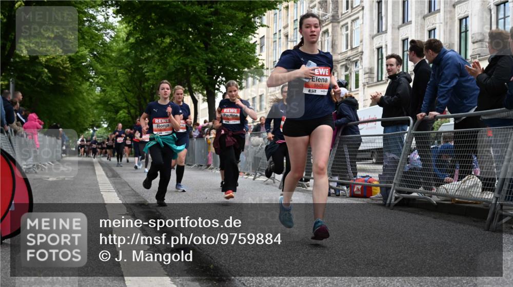 14.06.2026 - REWE Women's Run J. Mangold http://msf.ph/oto/9759884 14.06.2026 11:02:31 Ziel 5243, 5373, 5482, 5503, 5528, 5529, 5530, 5567, 5572, 5650, 5814, 5991, 6006 meine-sportfotos.de