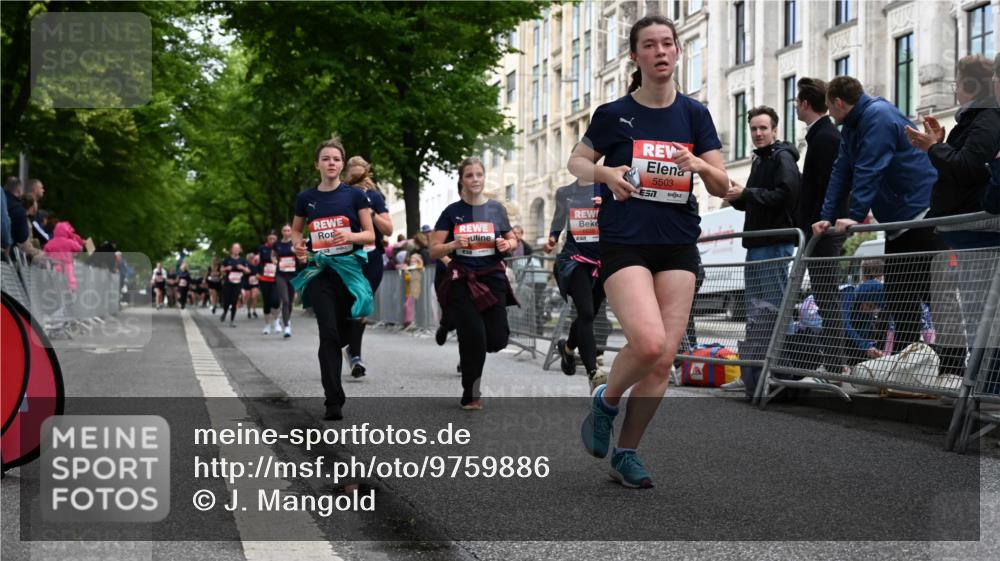 14.06.2026 - REWE Women's Run J. Mangold http://msf.ph/oto/9759886 14.06.2026 11:02:31 Ziel 5243, 5373, 5482, 5503, 5528, 5529, 5530, 5567, 5572, 5650, 5814, 5991, 6006 meine-sportfotos.de