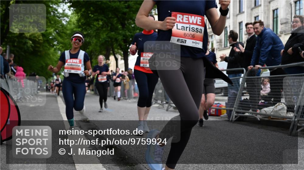 14.06.2026 - REWE Women's Run J. Mangold http://msf.ph/oto/9759924 14.06.2026 11:02:37 Ziel 5161, 5243, 5247, 5482, 5512, 5572, 5688, 5838, 6006 meine-sportfotos.de