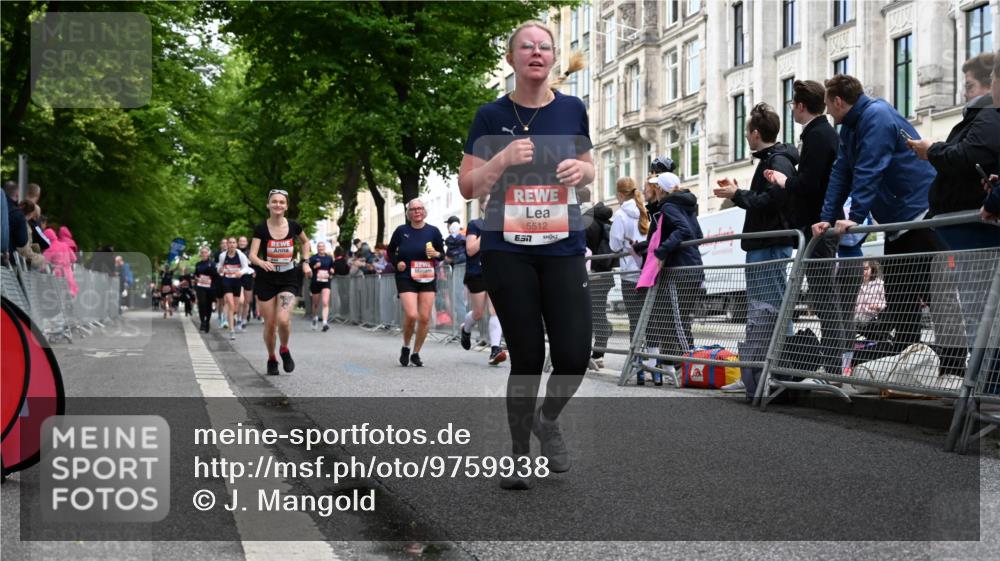 14.06.2026 - REWE Women's Run J. Mangold http://msf.ph/oto/9759938 14.06.2026 11:02:40 Ziel 5077, 5161, 5247, 5482, 5512, 5688, 5798, 5838, 6006 meine-sportfotos.de