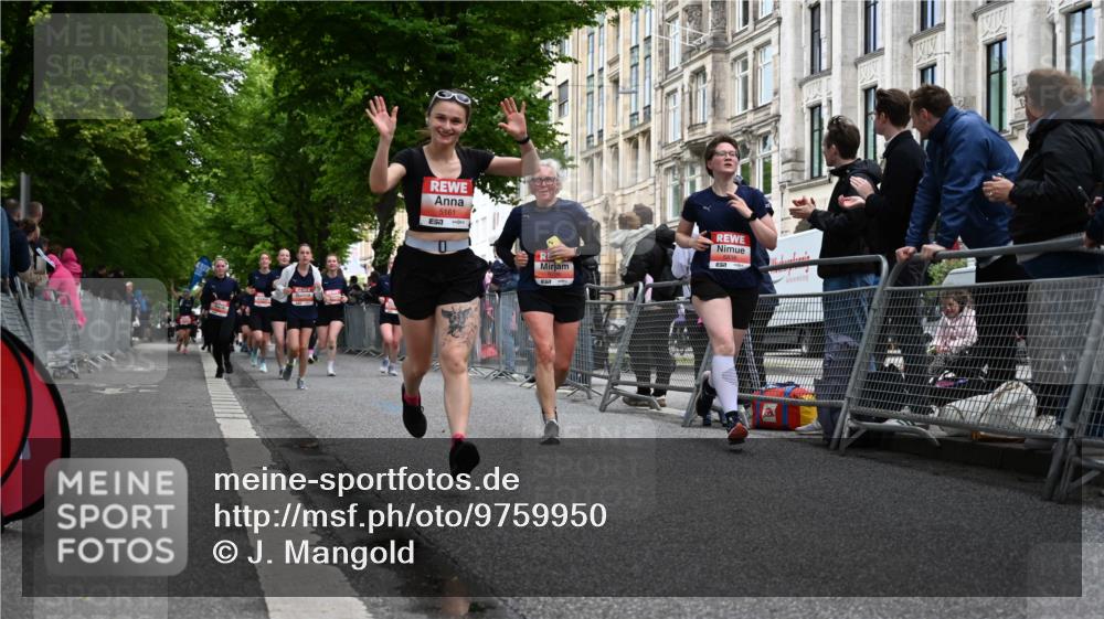 14.06.2026 - REWE Women's Run J. Mangold http://msf.ph/oto/9759950 14.06.2026 11:02:42 Ziel 5077, 5161, 5247, 5285, 5512, 5525, 5578, 5657, 5688, 5742, 5798, 5838 meine-sportfotos.de