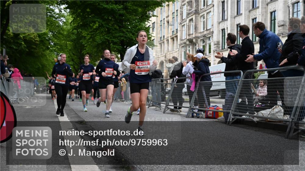14.06.2026 - REWE Women's Run J. Mangold http://msf.ph/oto/9759963 14.06.2026 11:02:45 Ziel 5058, 5077, 5161, 5285, 5358, 5525, 5578, 5657, 5742, 5798, 5838, 5867 meine-sportfotos.de