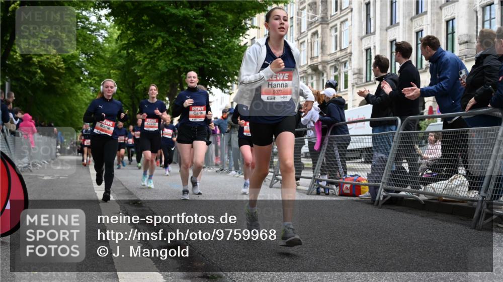 14.06.2026 - REWE Women's Run J. Mangold http://msf.ph/oto/9759968 14.06.2026 11:02:45 Ziel 5058, 5077, 5161, 5285, 5358, 5525, 5578, 5657, 5742, 5798, 5838, 5867 meine-sportfotos.de