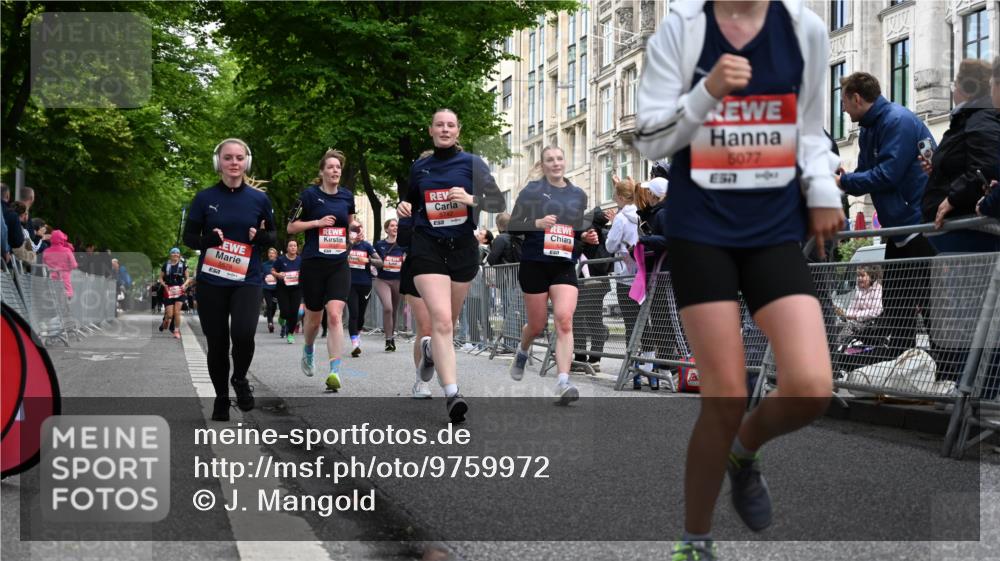 14.06.2026 - REWE Women's Run J. Mangold http://msf.ph/oto/9759972 14.06.2026 11:02:46 Ziel 5038, 5039, 5058, 5077, 5161, 5285, 5358, 5525, 5578, 5657, 5742, 5798, 5838, 5867 meine-sportfotos.de