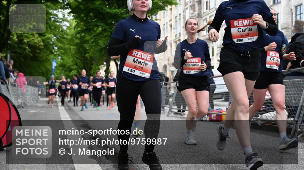 14.06.2026 - REWE Women's Run J. Mangold http://msf.ph/oto/9759987 14.06.2026 11:02:47 Ziel 5038, 5039, 5058, 5077, 5285, 5358, 5525, 5578, 5657, 5742, 5798, 5813, 5838, 5867 meine-sportfotos.de