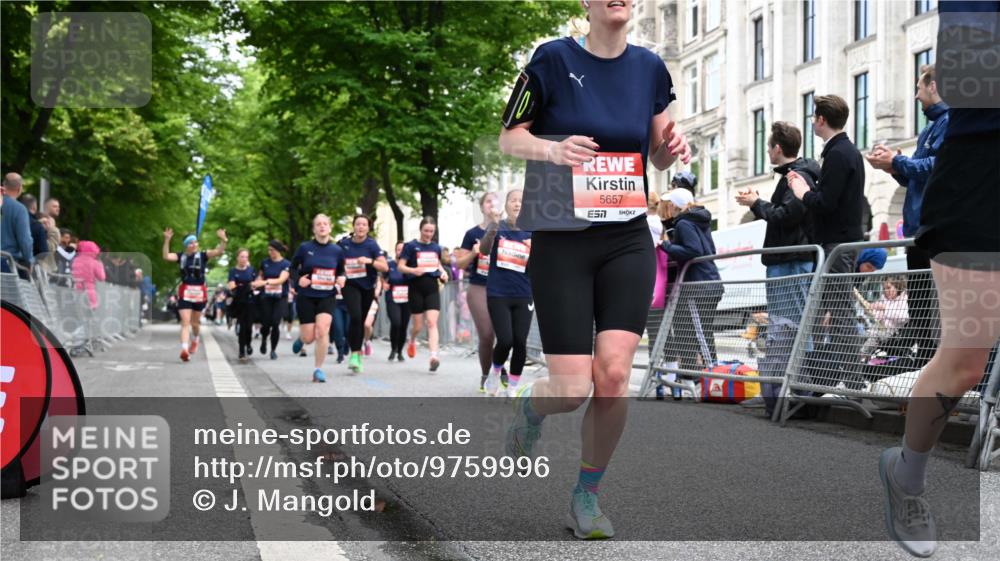 14.06.2026 - REWE Women's Run J. Mangold http://msf.ph/oto/9759996 14.06.2026 11:02:48 Ziel 5038, 5039, 5058, 5077, 5285, 5331, 5358, 5525, 5557, 5578, 5657, 5742, 5795, 5798, 5813, 5867, 5890, 5891 meine-sportfotos.de