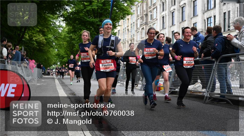 14.06.2026 - REWE Women's Run J. Mangold http://msf.ph/oto/9760038 14.06.2026 11:02:53 Ziel 5038, 5039, 5058, 5331, 5358, 5449, 5460, 5557, 5750, 5751, 5783, 5784, 5795, 5813, 5867, 5890, 5891, 5983 meine-sportfotos.de