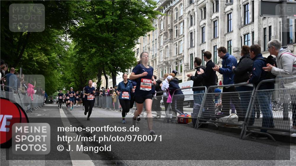 14.06.2026 - REWE Women's Run J. Mangold http://msf.ph/oto/9760071 14.06.2026 11:03:00 Ziel 5292, 5293, 5367, 5460, 5736, 5783, 5784, 5957, 5983, 5988 meine-sportfotos.de