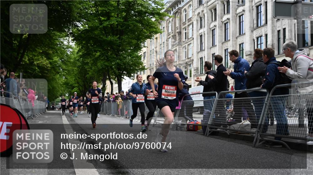 14.06.2026 - REWE Women's Run J. Mangold http://msf.ph/oto/9760074 14.06.2026 11:03:00 Ziel 5292, 5293, 5367, 5460, 5736, 5783, 5784, 5957, 5983, 5988 meine-sportfotos.de