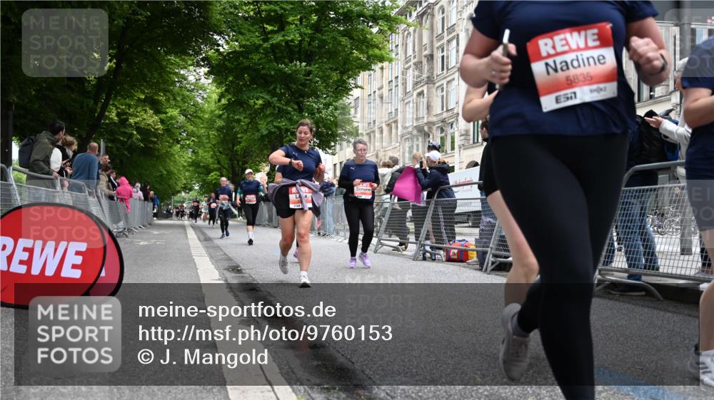 14.06.2026 - REWE Women's Run J. Mangold http://msf.ph/oto/9760153 14.06.2026 11:03:13 Ziel 5137, 5167, 5356, 5454, 5623, 5823, 5835, 5885, 5914, 6009 meine-sportfotos.de