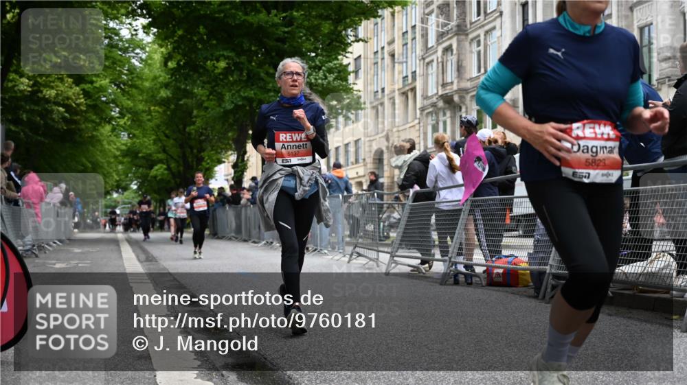 14.06.2026 - REWE Women's Run J. Mangold http://msf.ph/oto/9760181 14.06.2026 11:03:18 Ziel 5137, 5167, 5297, 5454, 5823, 5914 meine-sportfotos.de