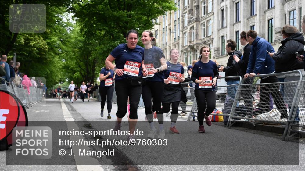 14.06.2026 - REWE Women's Run J. Mangold http://msf.ph/oto/9760303 14.06.2026 11:03:41 Ziel 5195, 5204, 5551, 5637, 5638, 5684, 5876, 5893, 6042 meine-sportfotos.de