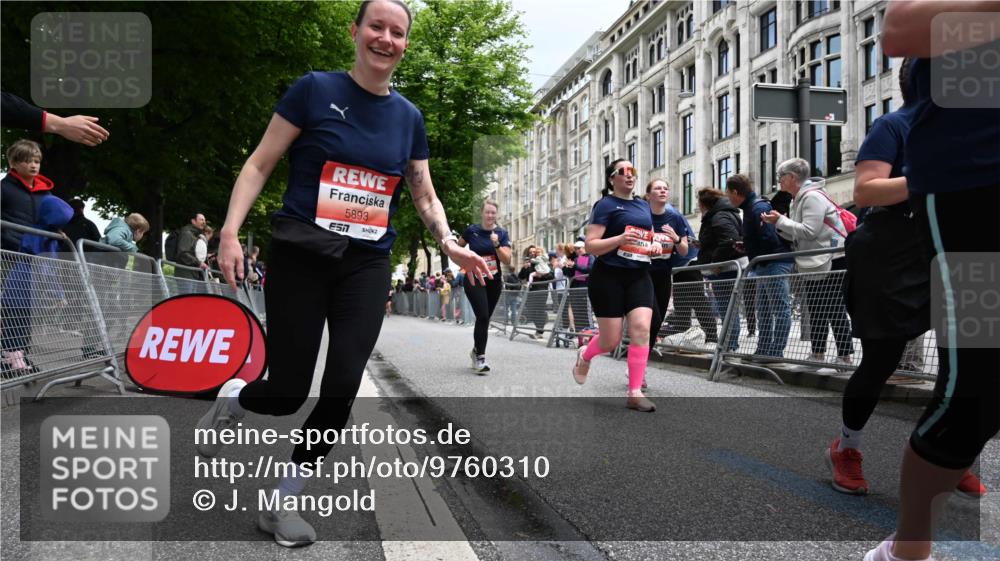 14.06.2026 - REWE Women's Run J. Mangold http://msf.ph/oto/9760310 14.06.2026 11:03:43 Ziel 5204, 5551, 5637, 5638, 5684, 5876, 5893, 6042 meine-sportfotos.de