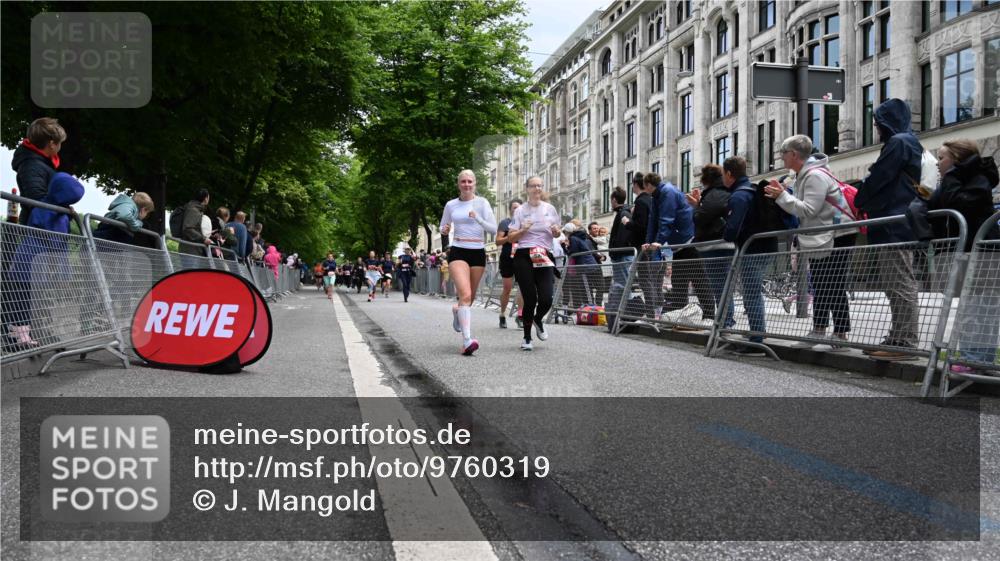 14.06.2026 - REWE Women's Run J. Mangold http://msf.ph/oto/9760319 14.06.2026 11:03:50 Ziel 5017, 5673, 5920, 6046, 6047 meine-sportfotos.de