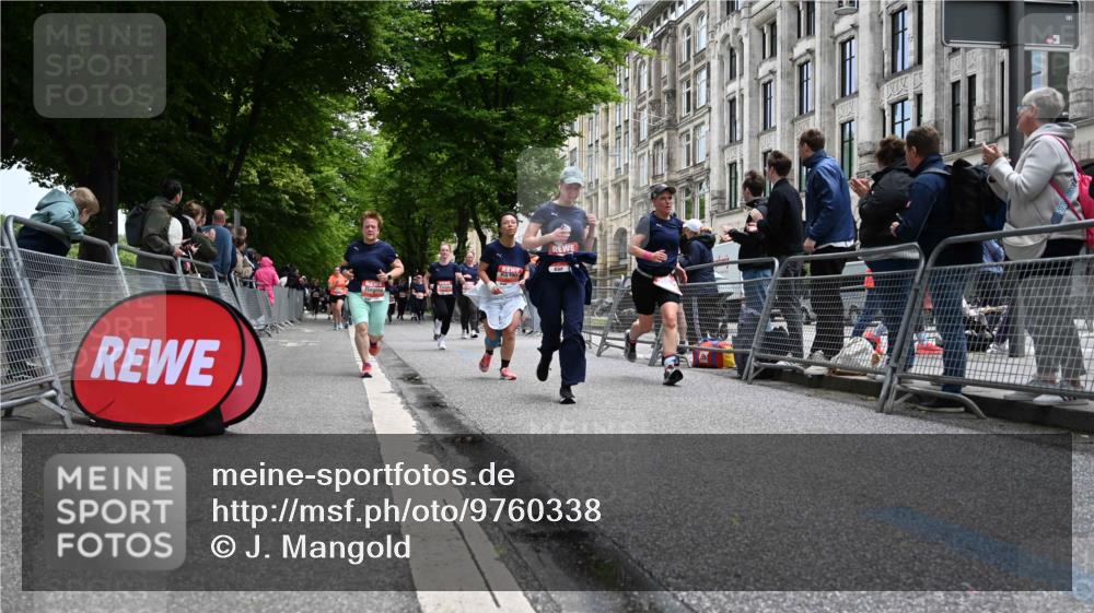 14.06.2026 - REWE Women's Run J. Mangold http://msf.ph/oto/9760338 14.06.2026 11:03:55 Ziel 5014, 5015, 5017, 5344, 5673, 5774, 5901, 5920, 5989, 6000, 6046 meine-sportfotos.de