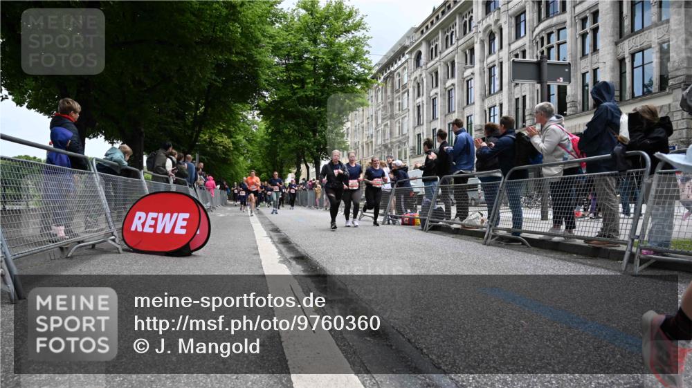 14.06.2026 - REWE Women's Run J. Mangold http://msf.ph/oto/9760360 14.06.2026 11:03:59 Ziel 5014, 5015, 5249, 5344, 5346, 5619, 5673, 5774, 5901, 5920, 5989, 6000, 6050 meine-sportfotos.de