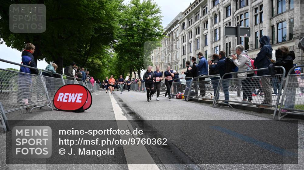 14.06.2026 - REWE Women's Run J. Mangold http://msf.ph/oto/9760362 14.06.2026 11:03:59 Ziel 5014, 5015, 5249, 5344, 5346, 5619, 5673, 5774, 5901, 5920, 5989, 6000, 6050 meine-sportfotos.de