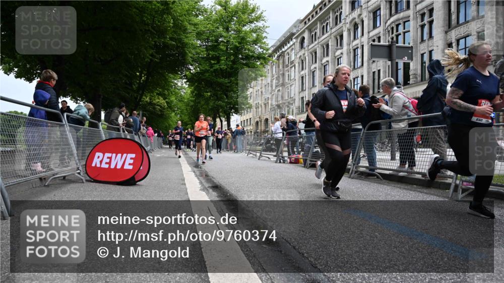 14.06.2026 - REWE Women's Run J. Mangold http://msf.ph/oto/9760374 14.06.2026 11:04:01 Ziel 5014, 5015, 5203, 5249, 5289, 5290, 5344, 5346, 5349, 5350, 5619, 5774, 5901, 5989, 6000, 6050 meine-sportfotos.de