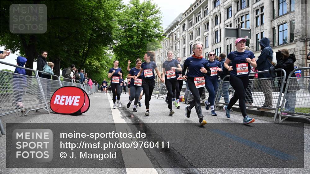 14.06.2026 - REWE Women's Run J. Mangold http://msf.ph/oto/9760411 14.06.2026 11:04:07 Ziel 5044, 5045, 5183, 5203, 5212, 5249, 5282, 5289, 5290, 5294, 5346, 5349, 5350, 5392, 5417, 5471, 5619, 5633, 5760, 5826, 5863, 5889, 5984, 6050 meine-sportfotos.de