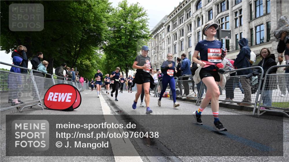 14.06.2026 - REWE Women's Run J. Mangold http://msf.ph/oto/9760438 14.06.2026 11:04:10 Ziel 5044, 5045, 5183, 5203, 5212, 5238, 5282, 5289, 5290, 5294, 5349, 5350, 5392, 5417, 5471, 5474, 5611, 5633, 5760, 5826, 5863, 5889, 5934, 5984 meine-sportfotos.de