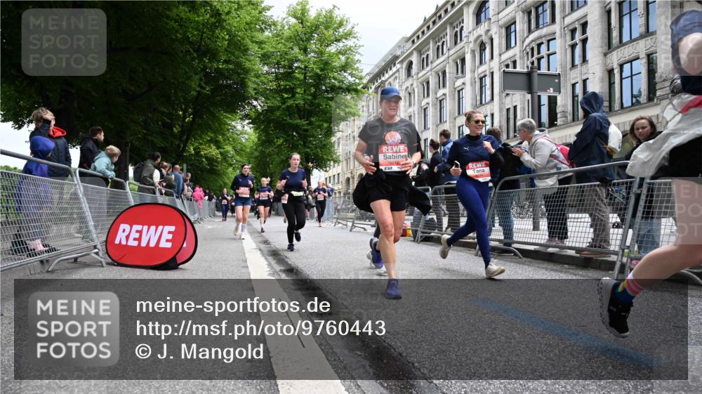 14.06.2026 - REWE Women's Run J. Mangold http://msf.ph/oto/9760443 14.06.2026 11:04:10 Ziel 5044, 5045, 5183, 5203, 5212, 5238, 5282, 5289, 5290, 5294, 5349, 5350, 5392, 5417, 5471, 5474, 5611, 5633, 5760, 5826, 5863, 5889, 5934, 5984 meine-sportfotos.de