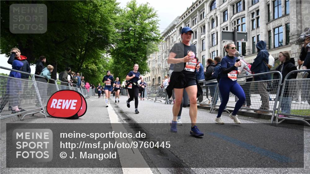 14.06.2026 - REWE Women's Run J. Mangold http://msf.ph/oto/9760445 14.06.2026 11:04:11 Ziel 5044, 5045, 5183, 5203, 5212, 5238, 5272, 5282, 5289, 5290, 5294, 5349, 5350, 5392, 5417, 5471, 5474, 5611, 5633, 5760, 5826, 5863, 5889, 5934, 5984 meine-sportfotos.de