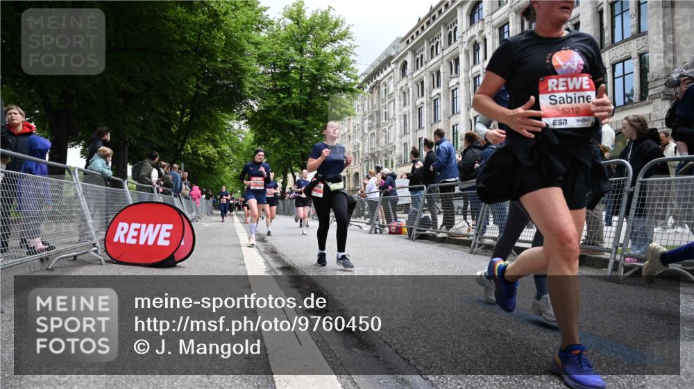 14.06.2026 - REWE Women's Run J. Mangold http://msf.ph/oto/9760450 14.06.2026 11:04:11 Ziel 5044, 5045, 5183, 5203, 5212, 5238, 5272, 5282, 5289, 5290, 5294, 5349, 5350, 5392, 5417, 5471, 5474, 5611, 5633, 5760, 5826, 5863, 5889, 5934, 5984 meine-sportfotos.de