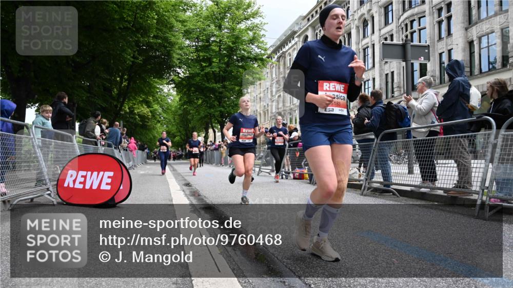 14.06.2026 - REWE Women's Run J. Mangold http://msf.ph/oto/9760468 14.06.2026 11:04:13 Ziel 5044, 5045, 5183, 5212, 5238, 5272, 5294, 5417, 5474, 5611, 5633, 5826, 5863, 5889, 5934 meine-sportfotos.de