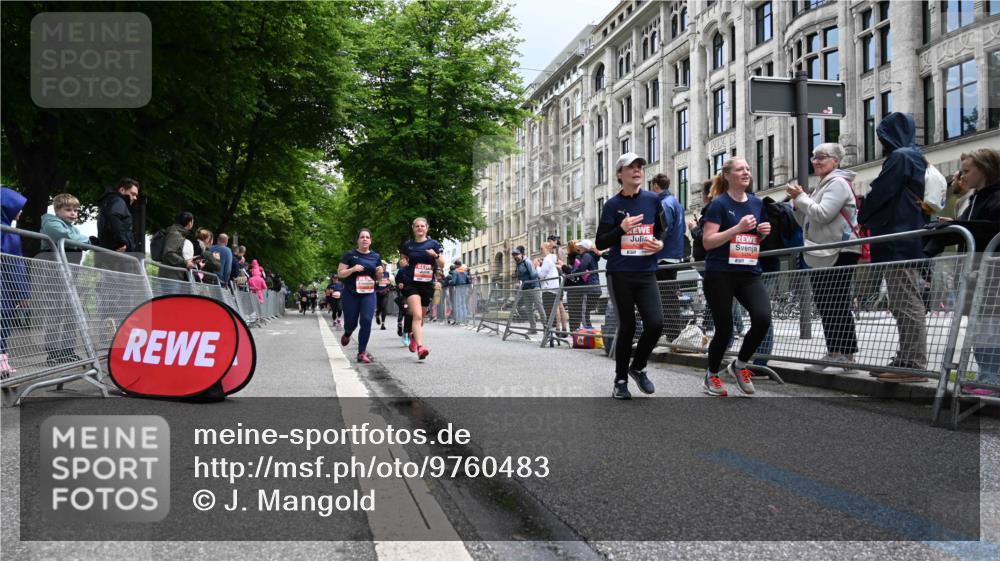 14.06.2026 - REWE Women's Run J. Mangold http://msf.ph/oto/9760483 14.06.2026 11:04:15 Ziel 5044, 5045, 5183, 5212, 5238, 5272, 5474, 5522, 5523, 5611, 5633, 5826, 5889, 5934 meine-sportfotos.de
