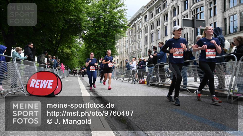 14.06.2026 - REWE Women's Run J. Mangold http://msf.ph/oto/9760487 14.06.2026 11:04:15 Ziel 5044, 5045, 5183, 5212, 5238, 5272, 5474, 5522, 5523, 5611, 5633, 5826, 5889, 5934 meine-sportfotos.de
