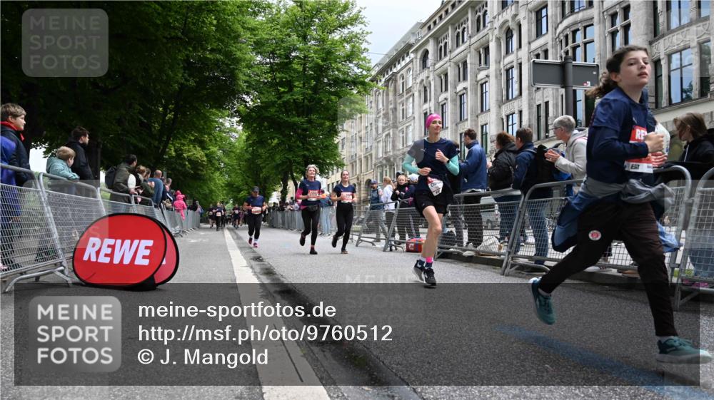 14.06.2026 - REWE Women's Run J. Mangold http://msf.ph/oto/9760512 14.06.2026 11:04:18 Ziel 5188, 5238, 5272, 5474, 5522, 5523, 5611, 5934 meine-sportfotos.de