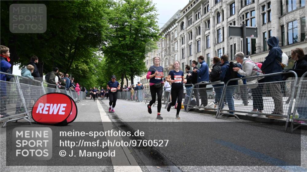 14.06.2026 - REWE Women's Run J. Mangold http://msf.ph/oto/9760527 14.06.2026 11:04:20 Ziel 5188, 5272, 5513, 5522, 5523, 5611, 5934 meine-sportfotos.de