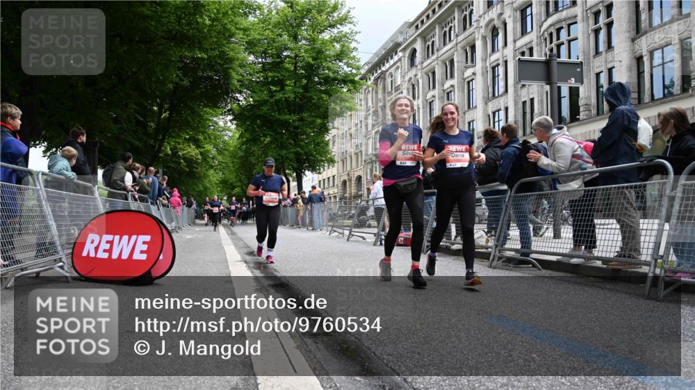 14.06.2026 - REWE Women's Run J. Mangold http://msf.ph/oto/9760534 14.06.2026 11:04:20 Ziel 5188, 5272, 5513, 5522, 5523, 5611, 5934 meine-sportfotos.de