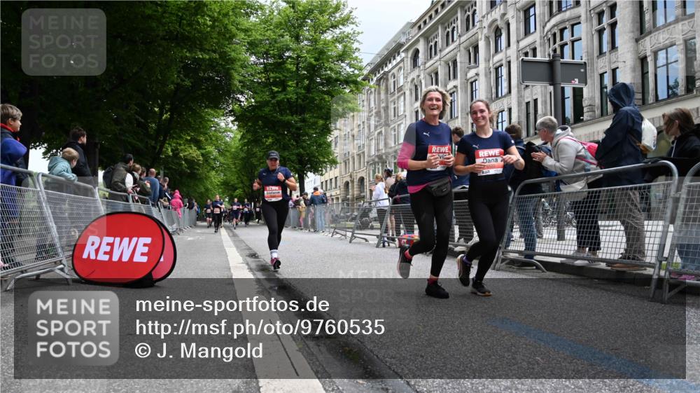 14.06.2026 - REWE Women's Run J. Mangold http://msf.ph/oto/9760535 14.06.2026 11:04:20 Ziel 5188, 5272, 5513, 5522, 5523, 5611, 5934 meine-sportfotos.de