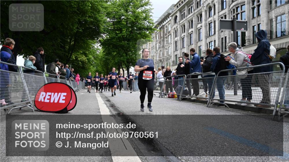 14.06.2026 - REWE Women's Run J. Mangold http://msf.ph/oto/9760561 14.06.2026 11:04:25 Ziel 5185, 5188, 5273, 5298, 5408, 5513, 5523, 5545, 5797, 5819, 5963, 6058 meine-sportfotos.de