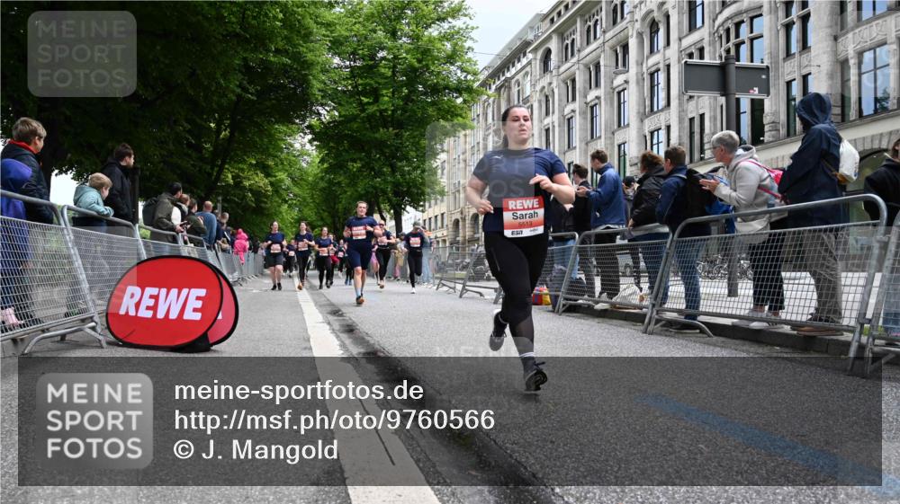 14.06.2026 - REWE Women's Run J. Mangold http://msf.ph/oto/9760566 14.06.2026 11:04:26 Ziel 5185, 5188, 5273, 5298, 5408, 5513, 5545, 5573, 5639, 5725, 5797, 5819, 5963, 6058 meine-sportfotos.de