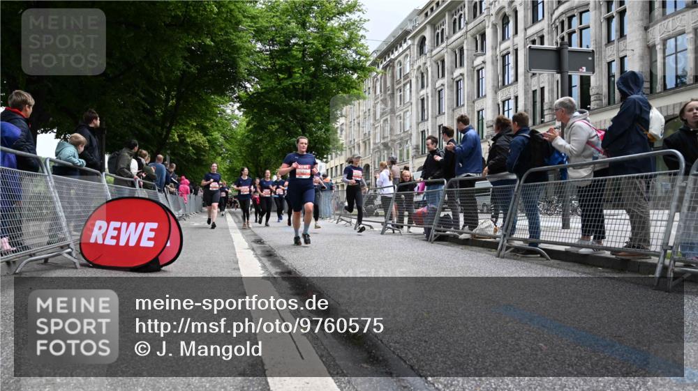 14.06.2026 - REWE Women's Run J. Mangold http://msf.ph/oto/9760575 14.06.2026 11:04:27 Ziel 5185, 5273, 5298, 5408, 5513, 5545, 5573, 5639, 5725, 5797, 5810, 5819, 5963, 6058 meine-sportfotos.de