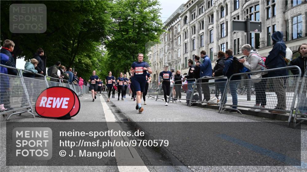 14.06.2026 - REWE Women's Run J. Mangold http://msf.ph/oto/9760579 14.06.2026 11:04:27 Ziel 5185, 5273, 5298, 5408, 5513, 5545, 5573, 5639, 5725, 5797, 5810, 5819, 5963, 6058 meine-sportfotos.de