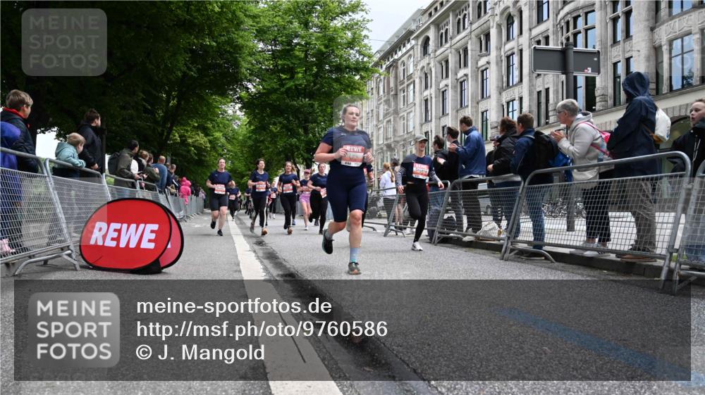 14.06.2026 - REWE Women's Run J. Mangold http://msf.ph/oto/9760586 14.06.2026 11:04:28 Ziel 5185, 5273, 5298, 5408, 5452, 5513, 5545, 5573, 5639, 5667, 5668, 5725, 5797, 5810, 5811, 5819, 5963, 6058 meine-sportfotos.de