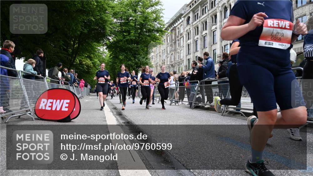 14.06.2026 - REWE Women's Run J. Mangold http://msf.ph/oto/9760599 14.06.2026 11:04:29 Ziel 5185, 5273, 5298, 5408, 5452, 5513, 5545, 5573, 5639, 5667, 5668, 5725, 5797, 5810, 5811, 5819, 5963, 6058 meine-sportfotos.de