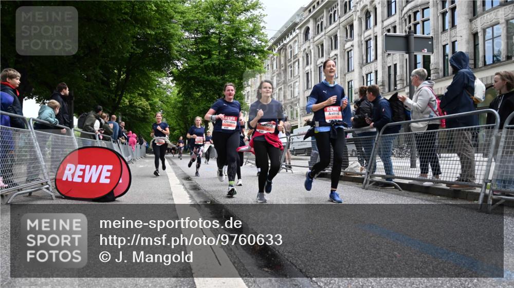 14.06.2026 - REWE Women's Run J. Mangold http://msf.ph/oto/9760633 14.06.2026 11:04:32 Ziel 5185, 5273, 5298, 5408, 5452, 5545, 5573, 5615, 5639, 5667, 5668, 5725, 5797, 5810, 5811, 5819, 5963, 6058 meine-sportfotos.de