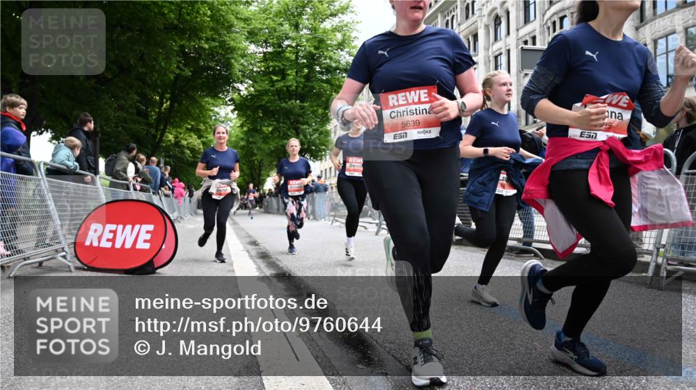 14.06.2026 - REWE Women's Run J. Mangold http://msf.ph/oto/9760644 14.06.2026 11:04:33 Ziel 5185, 5298, 5446, 5452, 5545, 5573, 5615, 5639, 5667, 5668, 5725, 5797, 5810, 5811, 5819, 5963 meine-sportfotos.de