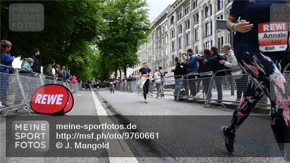 14.06.2026 - REWE Women's Run J. Mangold http://msf.ph/oto/9760661 14.06.2026 11:04:35 Ziel 5020, 5185, 5446, 5452, 5573, 5615, 5639, 5667, 5668, 5725, 5810, 5811, 5819, 5963, 6038 meine-sportfotos.de