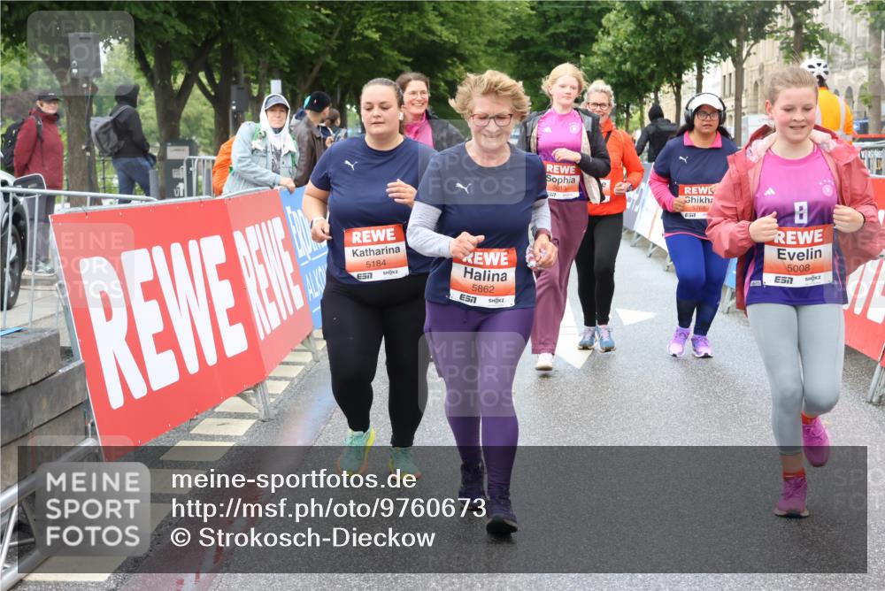 14.06.2026 - REWE Women's Run Strokosch-Dieckow http://msf.ph/oto/9760673 14.06.2026 11:15:50 Ziel 5008, 5010, 5011, 5012, 5013, 5184, 5497, 5768, 5862 meine-sportfotos.de