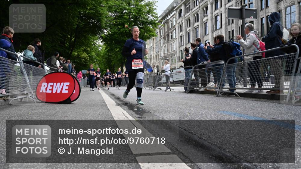 14.06.2026 - REWE Women's Run J. Mangold http://msf.ph/oto/9760718 14.06.2026 11:04:45 Ziel 5199, 5208, 5357, 5420, 5687, 5754, 6038 meine-sportfotos.de