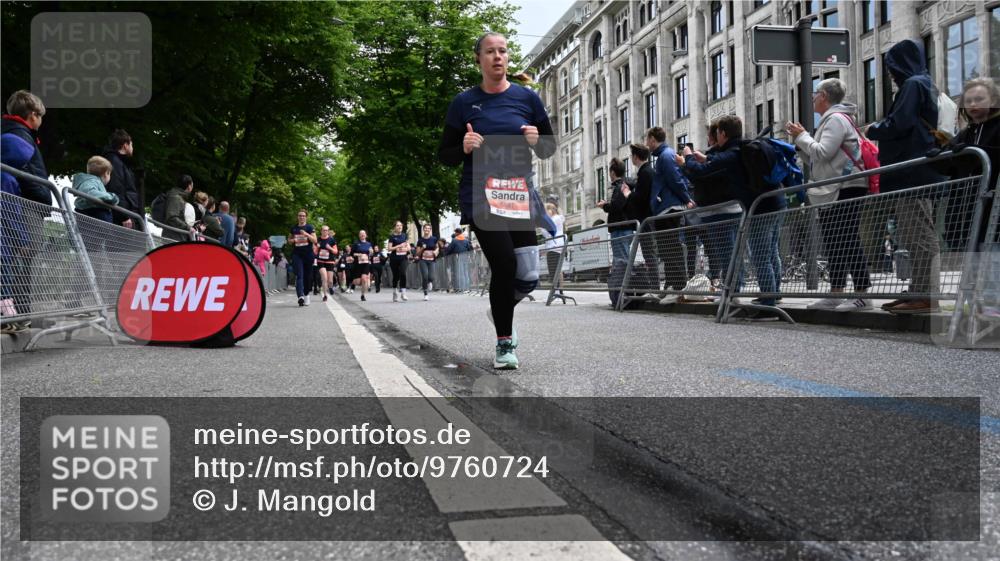 14.06.2026 - REWE Women's Run J. Mangold http://msf.ph/oto/9760724 14.06.2026 11:04:45 Ziel 5199, 5208, 5357, 5420, 5687, 5754, 6038 meine-sportfotos.de