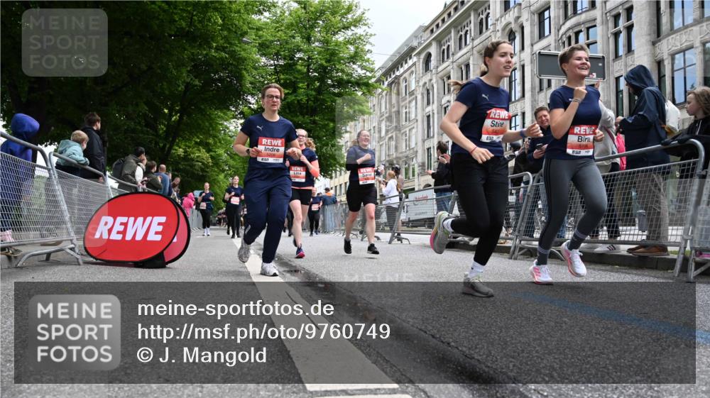 14.06.2026 - REWE Women's Run J. Mangold http://msf.ph/oto/9760749 14.06.2026 11:04:49 Ziel 5199, 5208, 5230, 5357, 5389, 5420, 5444, 5531, 5687, 5743, 5744, 5745, 5747, 5754 meine-sportfotos.de