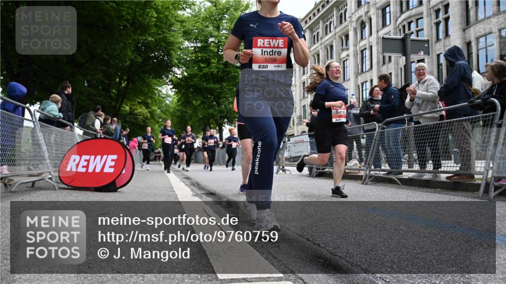 14.06.2026 - REWE Women's Run J. Mangold http://msf.ph/oto/9760759 14.06.2026 11:04:50 Ziel 5199, 5208, 5230, 5357, 5389, 5420, 5444, 5531, 5743, 5744, 5745, 5747, 5754 meine-sportfotos.de