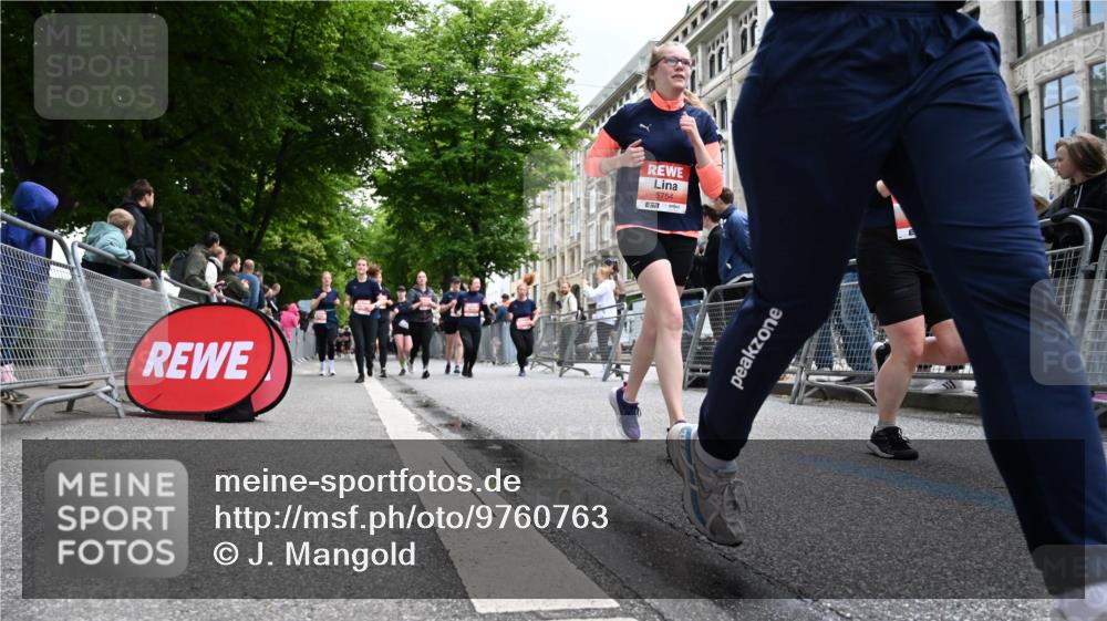 14.06.2026 - REWE Women's Run J. Mangold http://msf.ph/oto/9760763 14.06.2026 11:04:50 Ziel 5199, 5208, 5230, 5357, 5389, 5420, 5444, 5531, 5743, 5744, 5745, 5747, 5754 meine-sportfotos.de